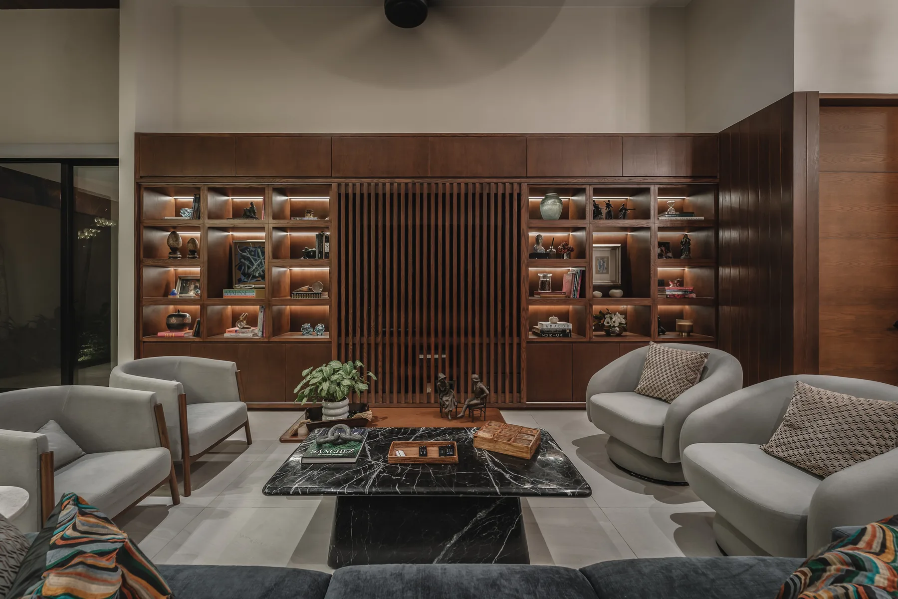 Casa G.L. — detalle 13 de carpintería a medida