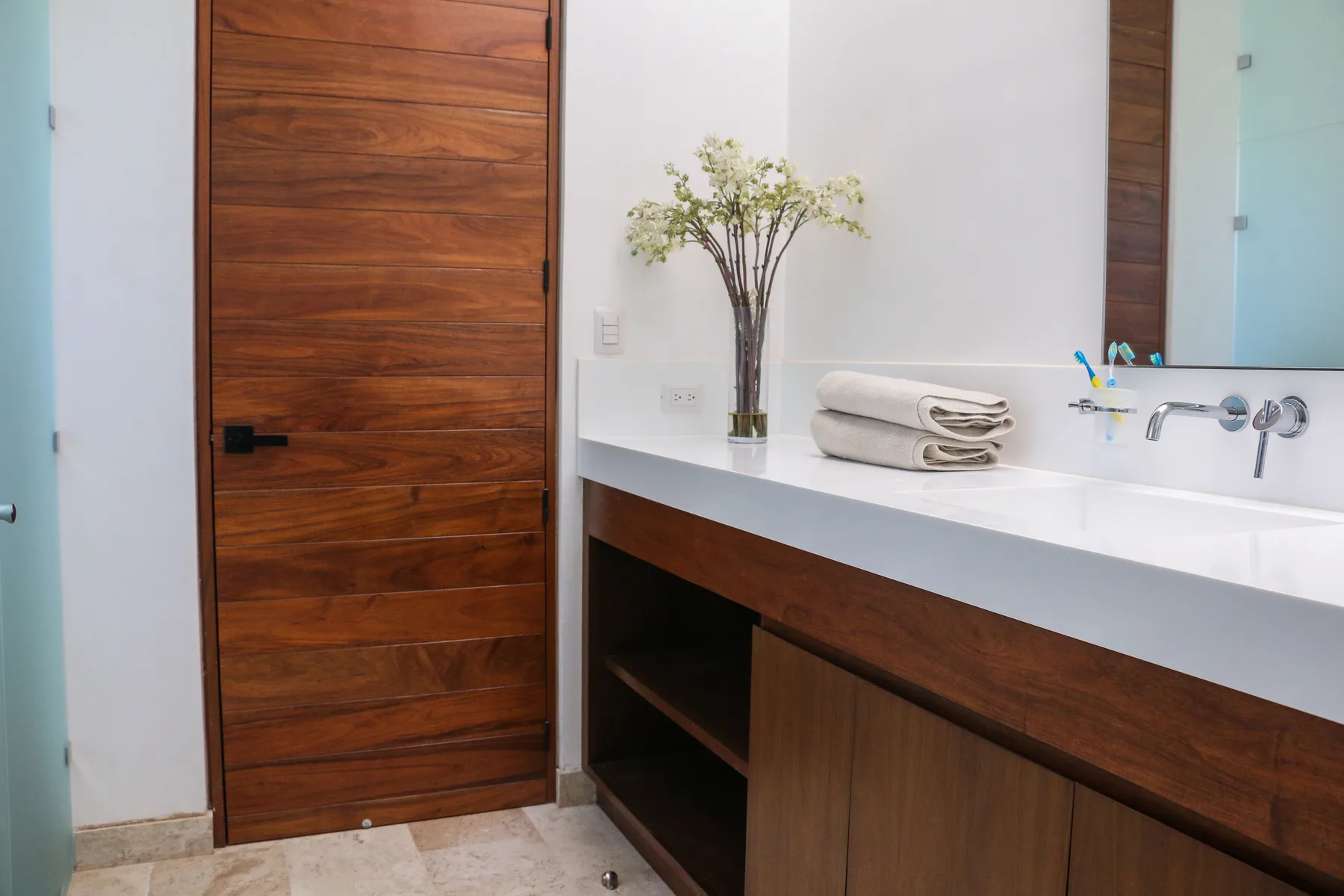 Casa Ceiba M.O. — bespoke joinery detail 13