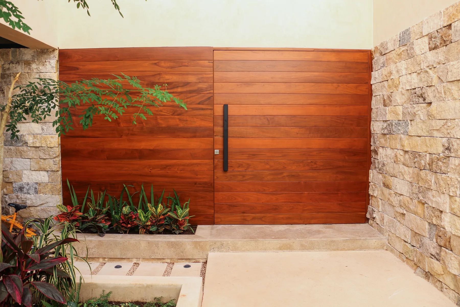 Casa Ceiba M.O. — bespoke joinery detail 18