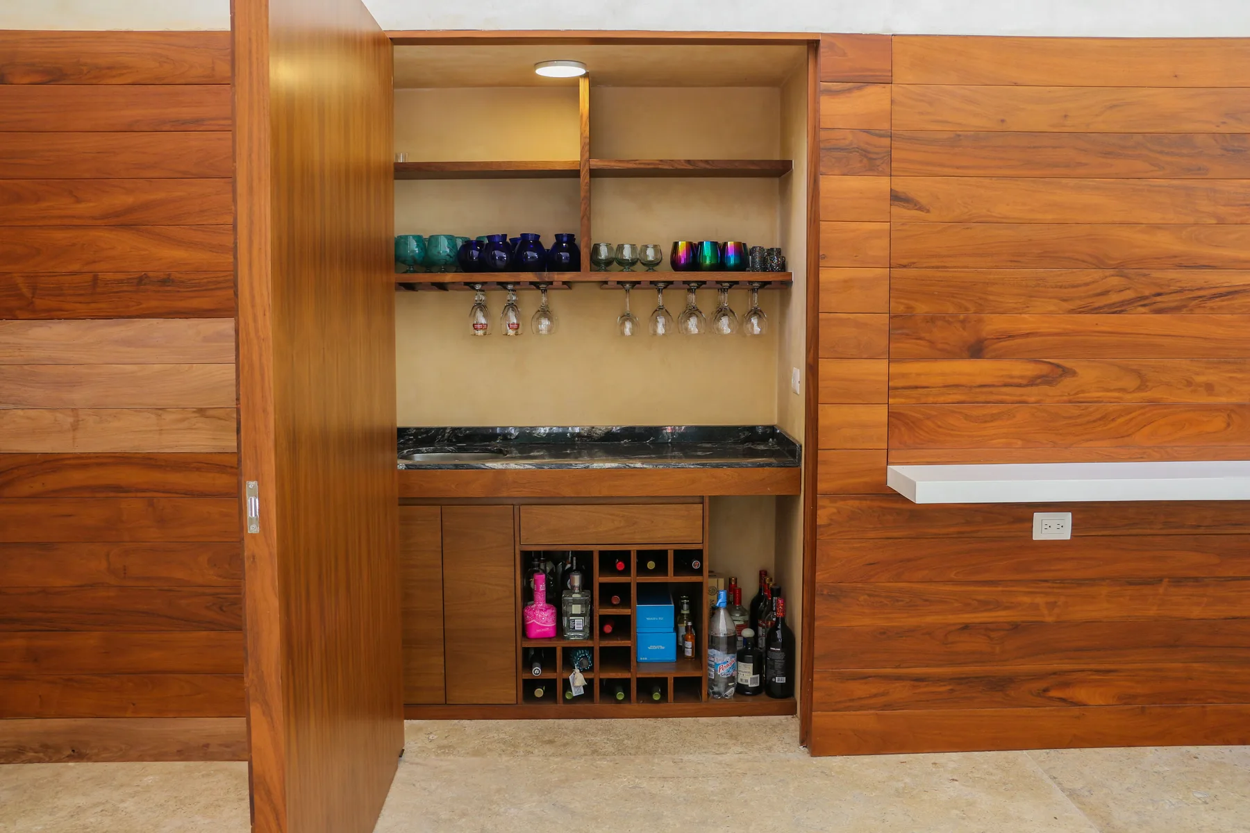Casa Ceiba M.O. — bespoke joinery detail 21