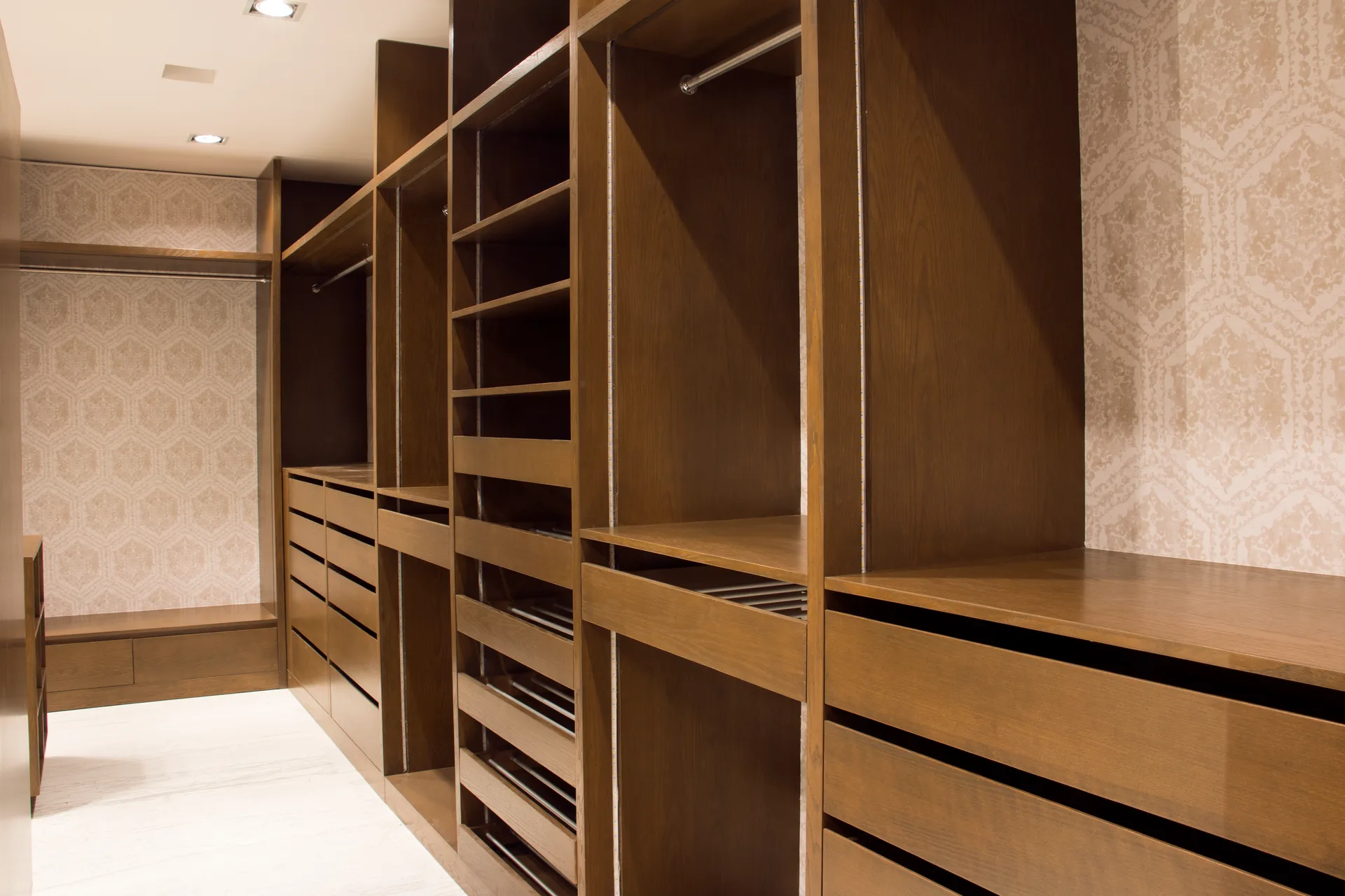 Casa G.C. — bespoke joinery detail 5