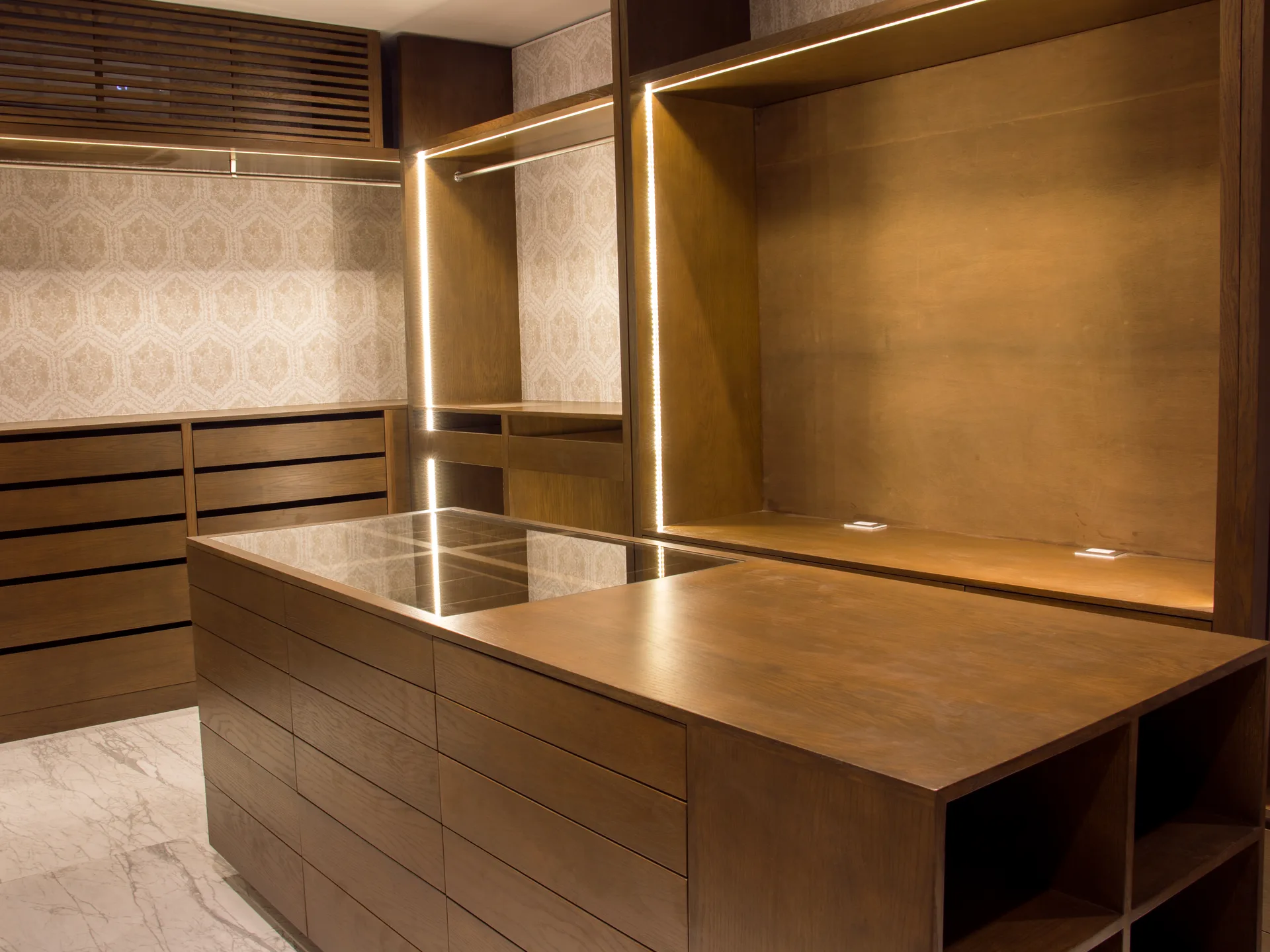 Casa G.C. — bespoke joinery detail 9