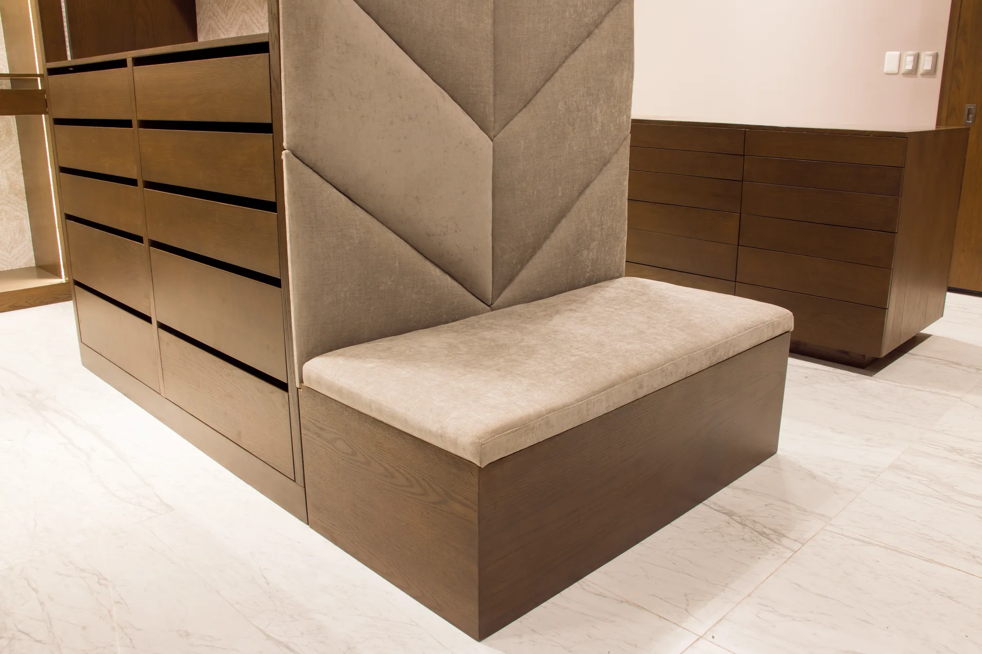 Casa G.C. — bespoke joinery detail 12