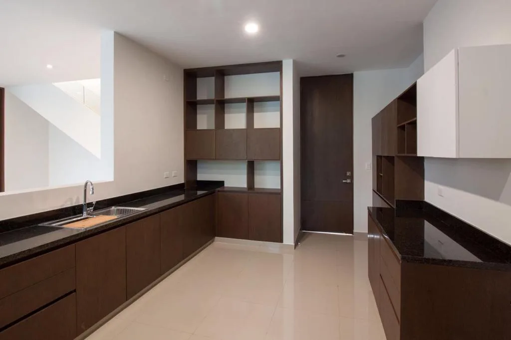 Casa Rejoyada — bespoke joinery detail 8